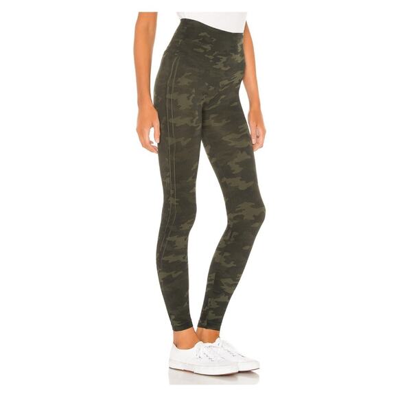 Spanx Green Camouflage Look At Me Now Seamless Leggings Sz.M - Picture 3 of 15